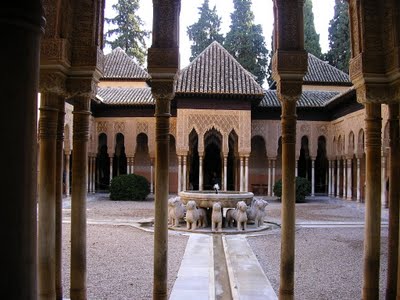 The Alhambra: Patio de los Leones
