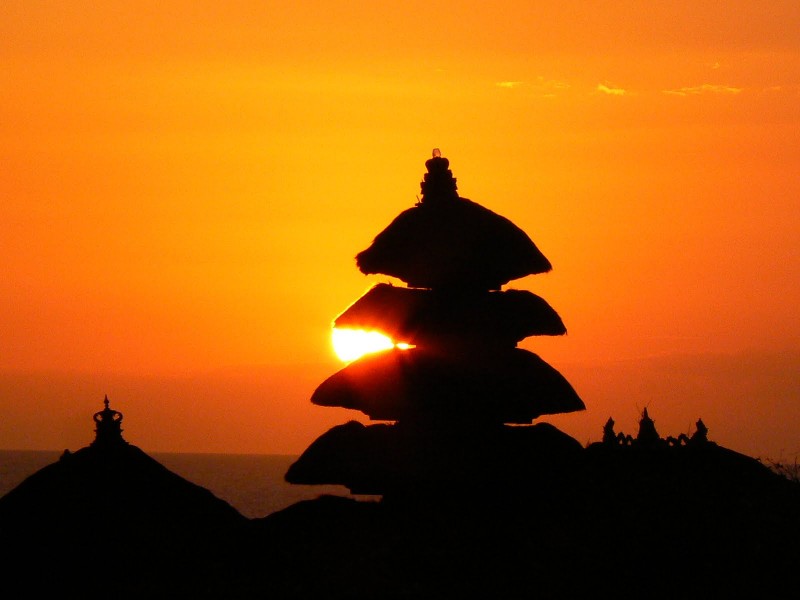 15. Tanah Lot sunset